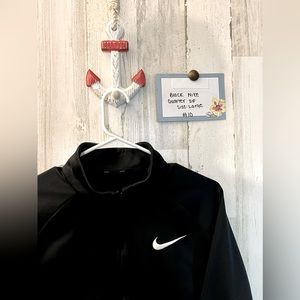 Medium Black Nike hoodie Sweatshirt